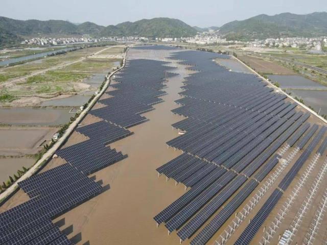 全國首座潮光互補光伏電站并網(wǎng)，年發(fā)電量超1億度