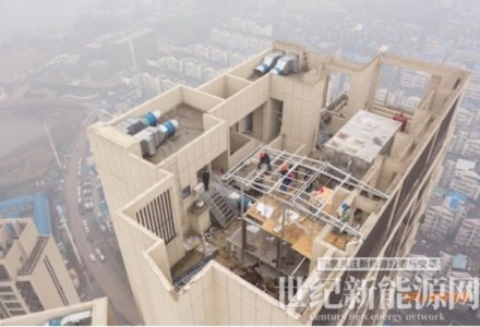 樓頂裝光伏發電設施為何被拆除 專家：公共區域須征得其他居民同意，所依托的建筑也應合法