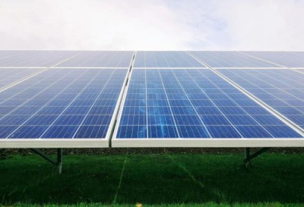 寧德時(shí)代提前布局協(xié)鑫光電，鈣鈦礦電池贏在哪里？