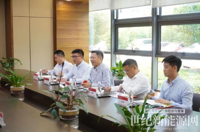 全面加強(qiáng)新能源領(lǐng)域深度合作 | 固德威與江蘇金租簽訂戰(zhàn)略合作協(xié)議