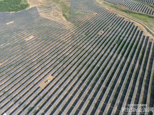 華晟與保加利亞INERCOM再簽250MW組件采購合同