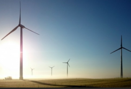 第一批約1億千瓦大型風電光伏基地項目開工 相關產業鏈或受關注
