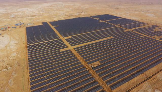 【榮耀時刻】粵水電巴楚光伏電站 榮獲2022領跑中國 可再生能源“光伏百強”優秀光伏電站