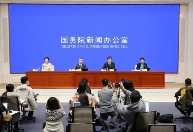 工信部：2022光伏硅料、硅片產量增幅超電池、組件，分別為64.4%、51.8%