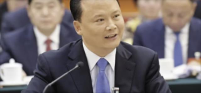劉漢元:水面光伏電站出現(xiàn)“邊拆邊表揚(yáng)”的奇怪現(xiàn)象