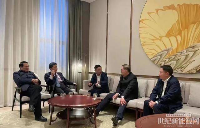 中國電科2所與安徽阜陽開展無銀HJT太陽能電池項目等合作
