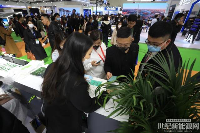 古瑞瓦特工商業光伏逆變器新品于濟南展正式發布