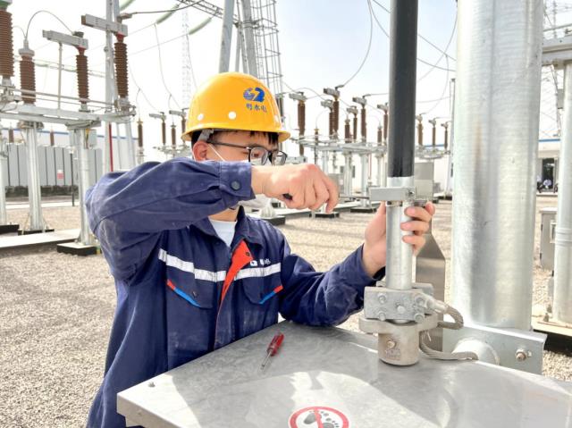 粵水電產業援助南疆第10個光伏項目成功并網