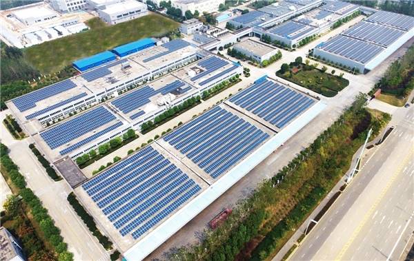加速中國新能源投資布局,新加坡能源收購近150兆瓦屋頂光伏資產