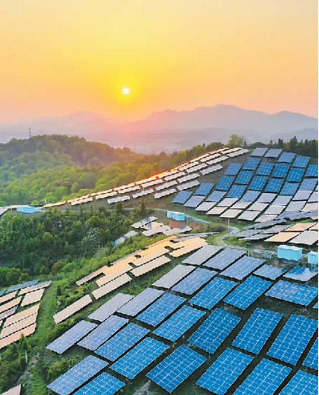 鼓勵(lì)在沙漠戈壁建大型光伏基地