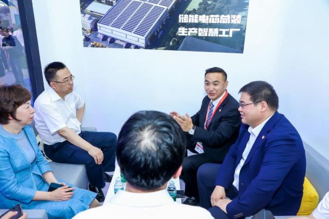 2023SNEC光伏展遠鵬集團E2-555盛大開展