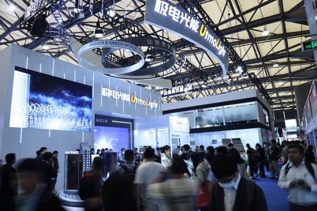 展會直擊丨鈣鈦礦商用光伏產(chǎn)品高能來襲，極電光能引爆SNEC