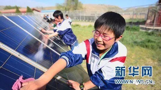 告別蠟燭和煤油燈 孩子們命運被光伏改變
