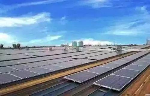 【權威報道】村主任帶領村民建光伏增收10萬元，表示還要再擴建！
