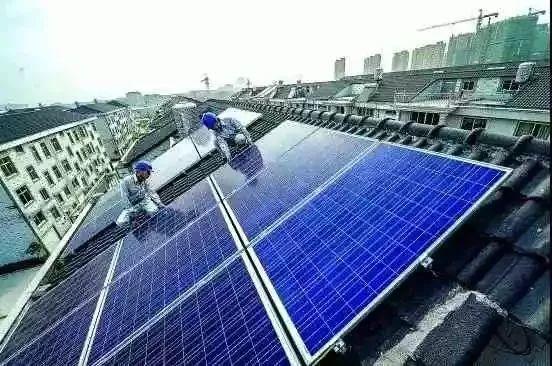 【權威報道】村主任帶領村民建光伏增收10萬元，表示還要再擴建！