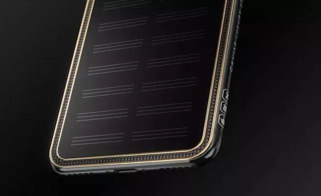 什么是光伏人成功的標配？用太陽能充電的iPhone X！