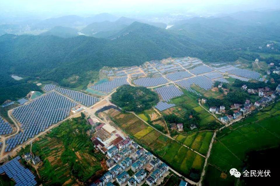 發改委放大招：完善居民電價政策，實施新能源標桿上網電價退坡機制