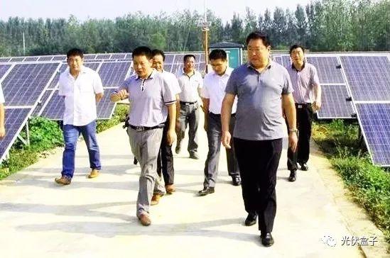 縣委書記喊話:這個縣的光伏電站一天就掙12萬! 縣委書記喊話:這個縣的光伏電站一天就掙12萬!