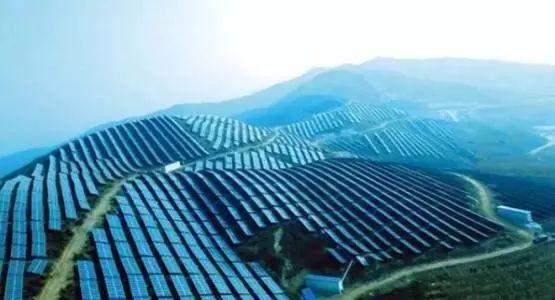 欣賞：耗資88億，綿延40公里的世界上最大光伏電站！