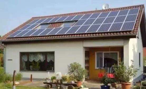 自家閑置屋頂變資源，太陽能光伏發電是如何讓老百姓獲益的？