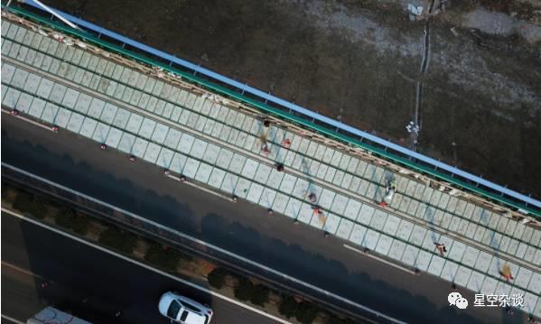 全球首條光伏高速公路現身中國， 邊開車邊充電不再遙遠！