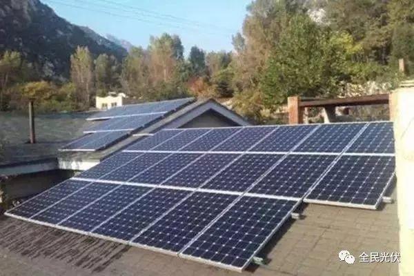 家里安裝一座光伏電站，收入比存在銀行買保險劃算多了！不信？請看