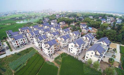 光伏電站助農牧民脫貧 謹防“一擁而上”成“休眠電站”