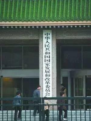 【觀察思考】補(bǔ)貼下調(diào)選擇什么樣的并網(wǎng)方式收益更高？
