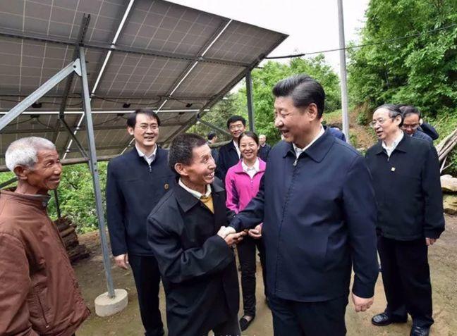 習近平總書記光伏扶貧的決心：1次下光伏車間2次進光伏園區2次看光伏扶貧電站！