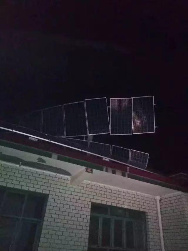 警惕 | 戶用光伏電站這么裝，離被吹翻不遠了！