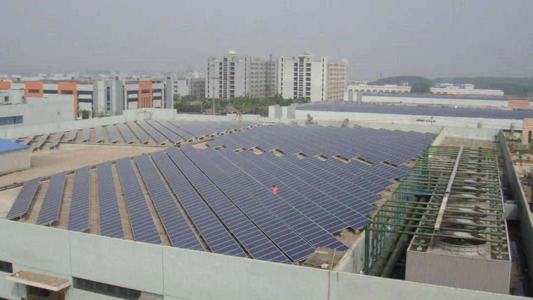 鄭州市發文整治建筑物樓頂：要多裝光伏電站，不僅掙錢環保，還是標志性樓頂景觀！