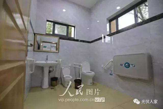 光伏發電公廁亮相寧波，每年可節省電費約4000元！