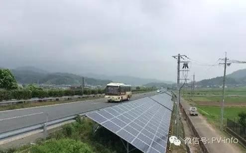 ?光伏原本可以賺錢的......慢慢的變成為人民服務了!