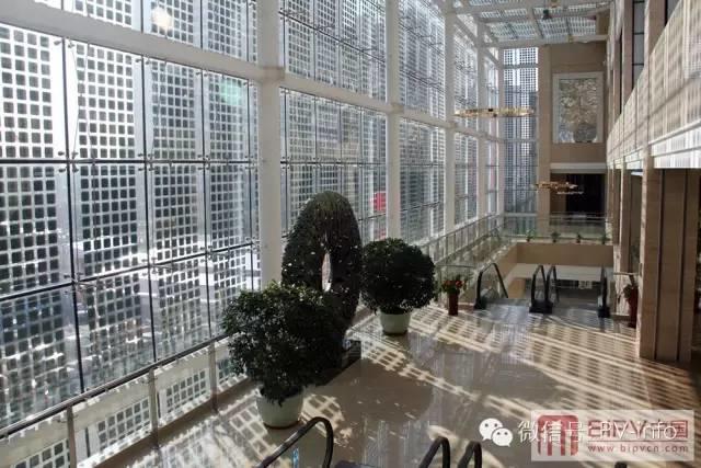 ?光伏原本可以賺錢的......慢慢的變成為人民服務了!