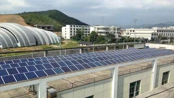 工商業屋頂安裝光伏發電有這么多好處，不裝就晚啦